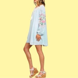 🌺Beautiful Boho dress with embroidered colorful puff sleeves, Size Large